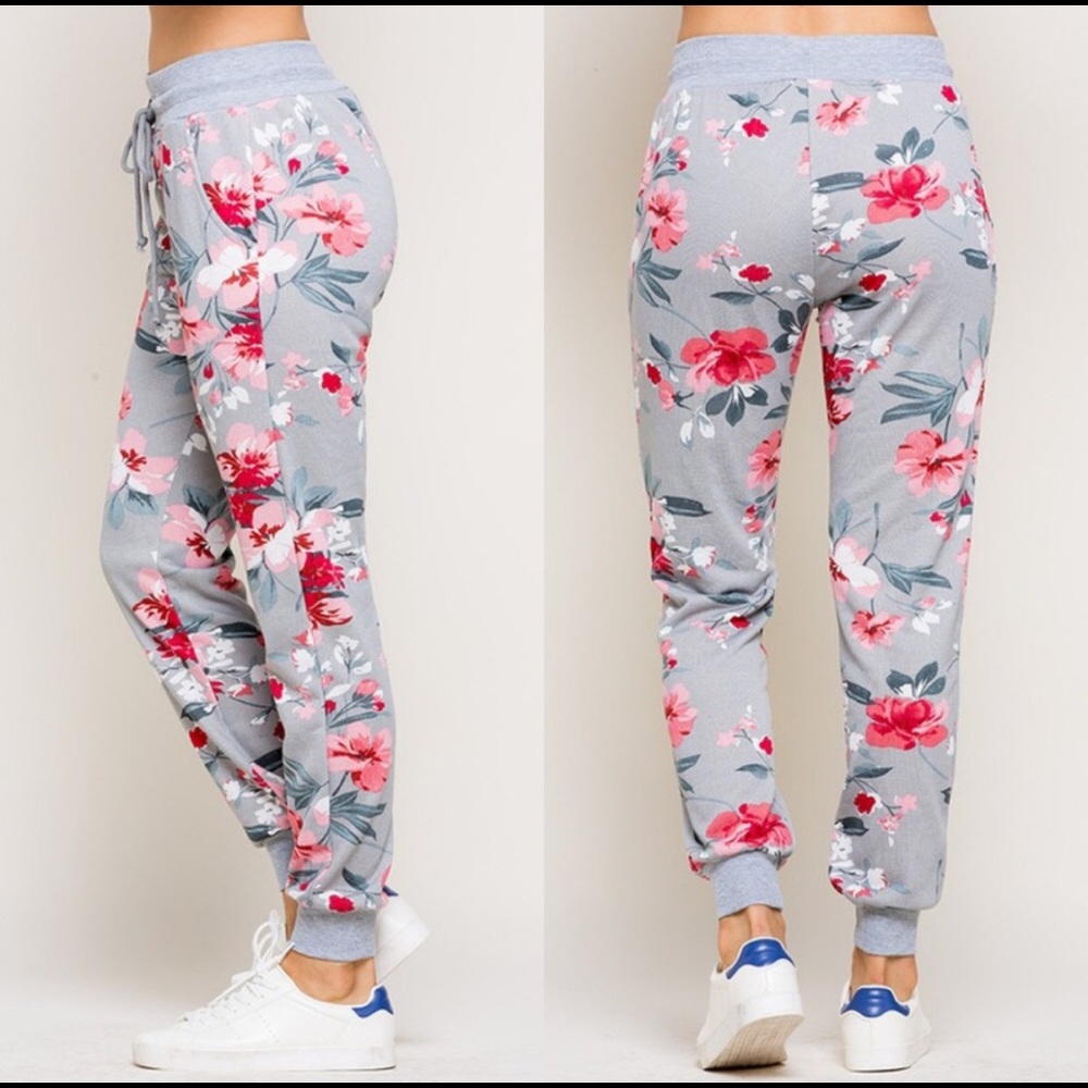 🌸 LAST 1🌸 EMMA FLORAL PRINT JOGGERS NWT🌸 - Picture 4 of 7